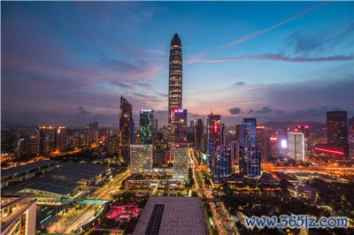 追求卓越,展现高端魅力 追求卓越,展现高端魅力